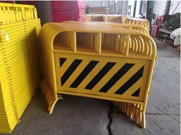 鐵馬、施工道路防護(hù)欄及道路機(jī)動(dòng)車輛生產(chǎn)商指南